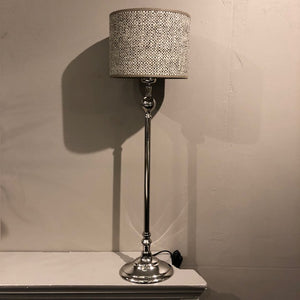 Lampe med skærm